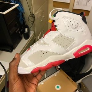 Jordan Retro 6’s “Hare”